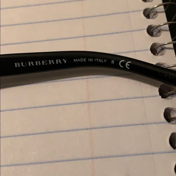 Burberry sunglasses - Picture 7 of 8